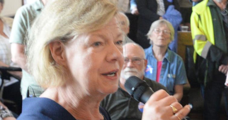 Baldwin's campaign tour stops in Marinette